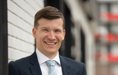 Mayor Farkas (490 x 310 px)